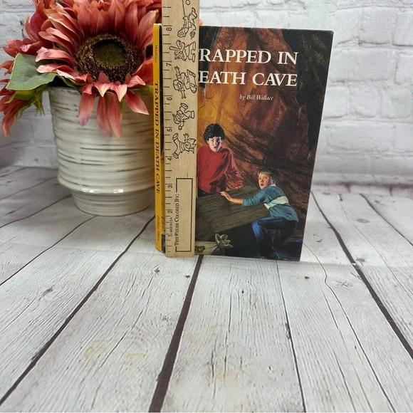 vintage children's book trapped in death cave by bill wallace 1987 - Picture 2 of 7